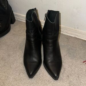 Steve Madden Women's Cate leather ankle Boot Womens 8